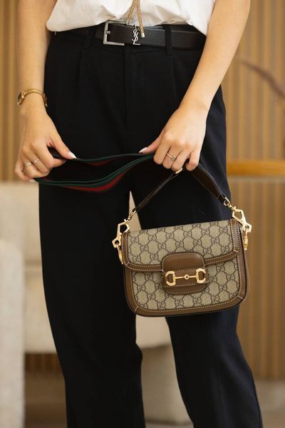 Сумка Gucci Horsebit 1955 Small Shoulder Bag in Beige and Dark Brown GG Supreme Canvas/Gold-Toned Hardware 0555 фото