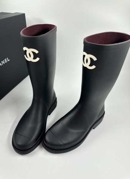 Резиновые сапоги Chanel Rubber Rain Boots in Black with White CC Logo Premium 36 ch020 фото