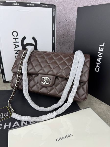 Сумка Chanel Classic 2.55 Medium Double Flap in Chocolate Leather/Silver Hardware 139 фото