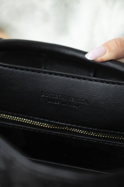 Сумка Bottega Veneta Andiamo Intrecciato Medium Leather Bag Black 99631 фото