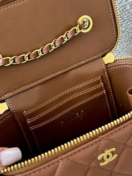 Сумка Chanel Pearl Crush Small Vanity Case in Quilted Lambskin Brown/Aged Gold Hardware 0483 фото