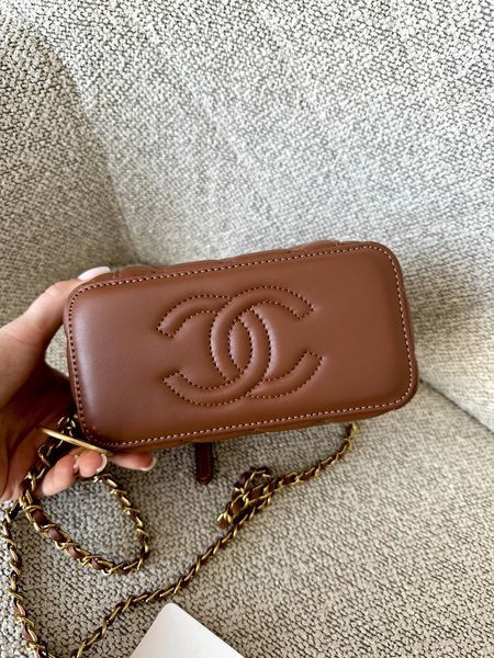 Сумка Chanel Pearl Crush Small Vanity Case in Quilted Lambskin Brown/Aged Gold Hardware 0483 фото