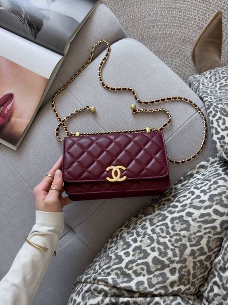 Сумка Chanel Mini Perfect Fit Flap Bag in Burgundy Quilted Leather with Gold-Tone Hardware Premium 0307 фото