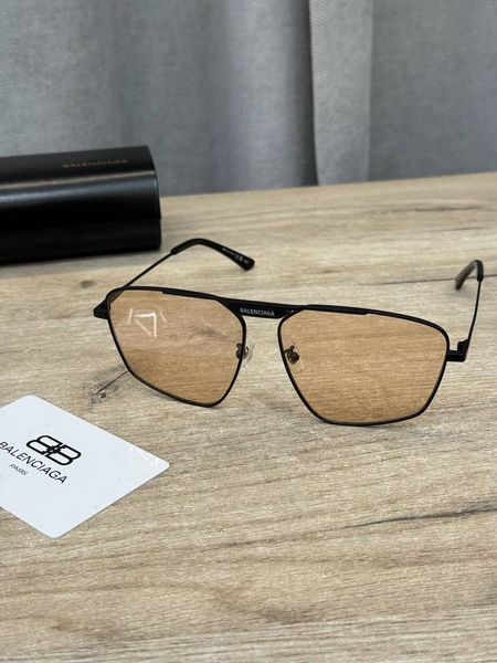 Сонцезахисні окуляри Balenciaga BB0298SA Unisex Sunglasses Black/Brown 423 фото