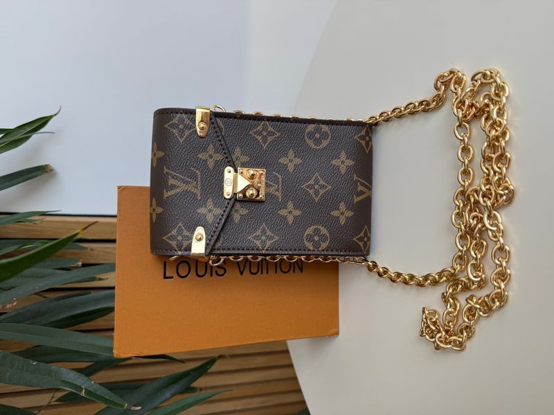 Сумка Louis Vuitton Phone Pouch M&eacute;tis in Brown Monogram Canvas with Gold-Toned Hardware Premium 0578 фото