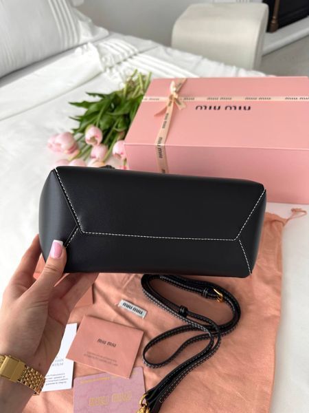 Сумка Miu Miu Ivy Small Tote Bag in Black Leather 99863 фото