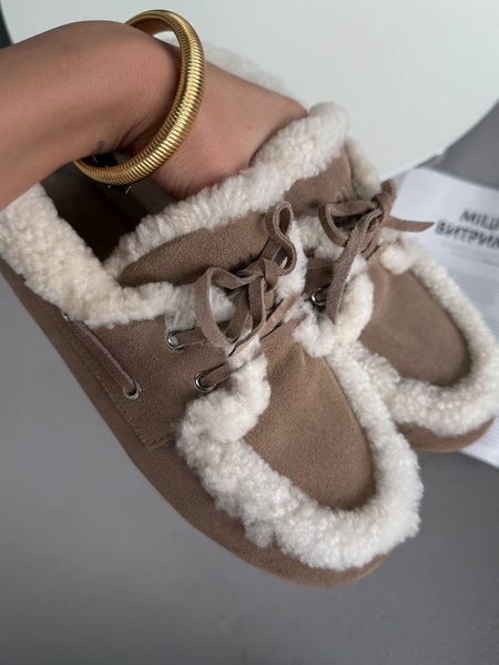 Жіночі зимові замшеві лофери з хутром Miu Miu Winter Suede Loafers Beige 1008 фото