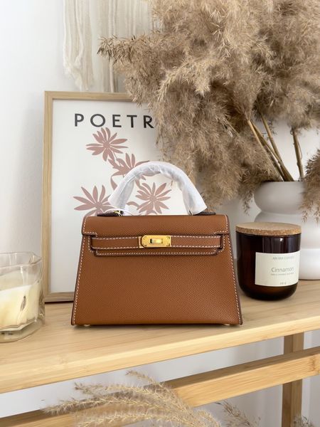 Сумка Hermes Mini Kelly 20 in Gold Epsom/Gold Hardware 255 фото