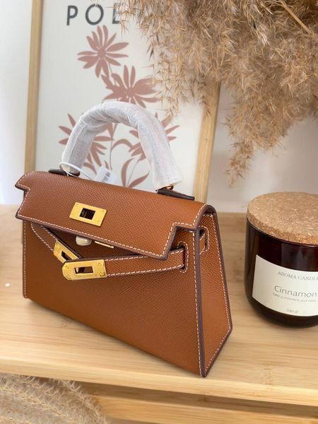 Сумка Hermes Mini Kelly 20 in Gold Epsom/Gold Hardware 255 фото