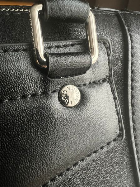 Сумка Louis Vuitton Biker PM in Black Leather 07024 фото