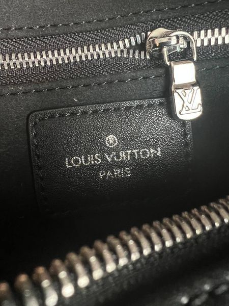 Сумка Louis Vuitton Biker PM in Black Leather 07024 фото