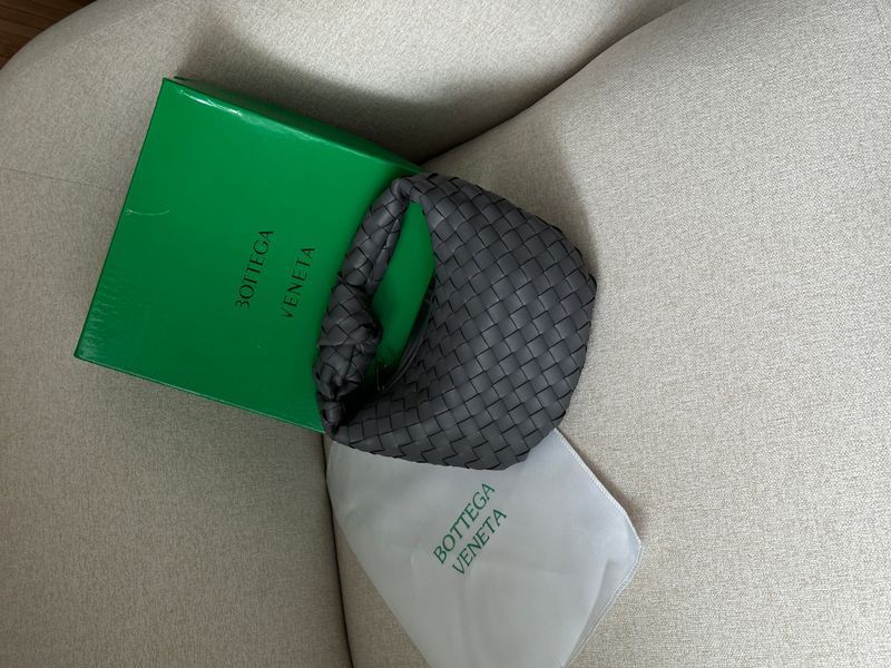 Сумка Bottega Veneta Mini Jodie Nappa Intrecciato Grey 0406 фото
