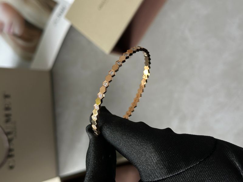 Браслет Chaumet Bee de Bracelet 18K Rose Gold with Diamonds 0502 фото